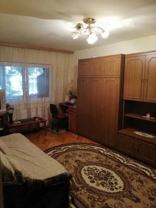 Proprietar vand apartament 3 camere parter  Brasov - Imaginea 6