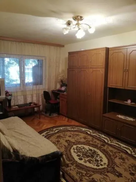 Proprietar vand apartament 3 camere parter  Brasov - Imaginea 6