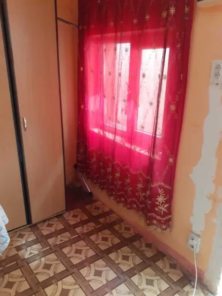 SECTOR5 MARGEANULUI CASA 3 CAMERE PAIANTA SUPT 80 MP CASH 39000EUR - Imaginea 4