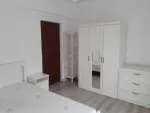 Dau in chirie camera - Miniatura 2