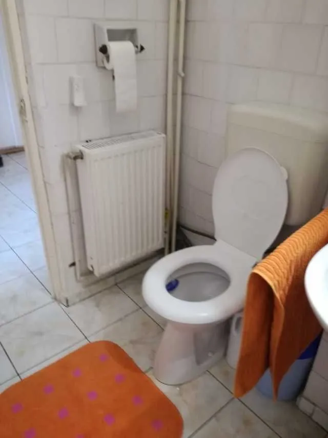inchiriere apartament 3 camere Brasov strada De Mijloc nr. 150 - Imaginea 10