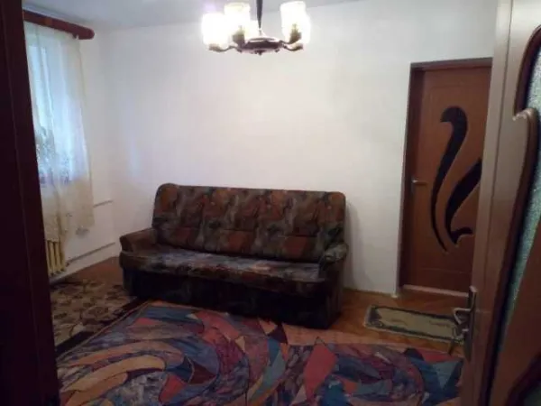 De vanzare apartament 2 camere - Imaginea 2