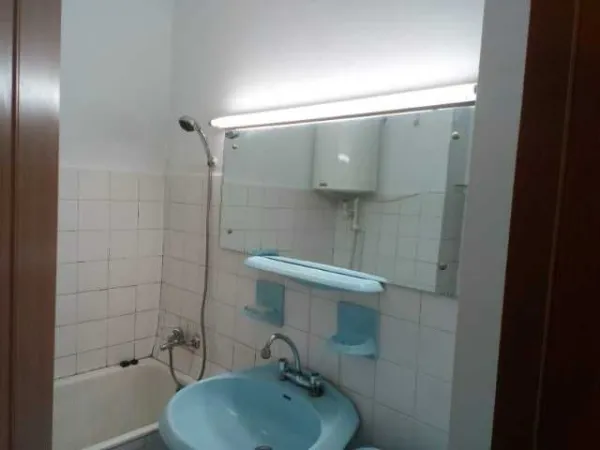 De vanzare apartament 2 camere - Imaginea 7
