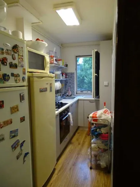 SECTOR 5 TUNSU PETRE VINDEM AP 3 CAMERE P/ 4 PRET 26000EUR - Imaginea 4