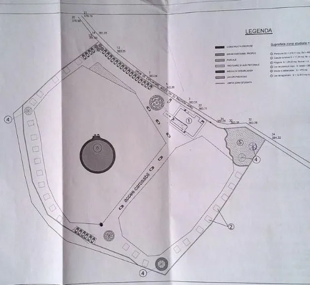 Vand domeniu intravilan cu 2 lacuri de pescuit, Racovita, Sibiu - Imaginea 5