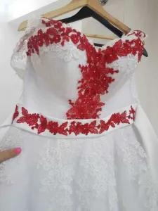 Vand Rochie de mireasa
