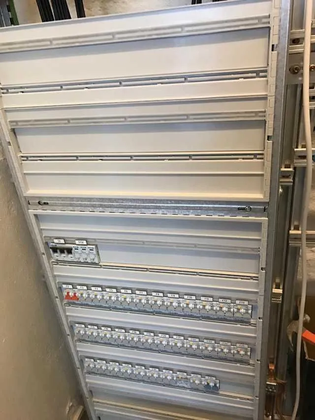 Renovari instalatii electrice - Imaginea 5