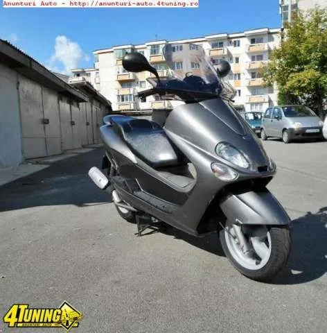 VIND MAXISCUTER yamaha mayestic 150  anno 2001 - Imaginea 1