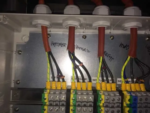 Renovari instalatii electrice - Imaginea 10