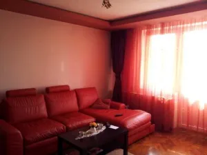 Vand Apartament Lux