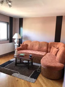 Vand apartament in orasul Beclean, suprafata de 70 mp