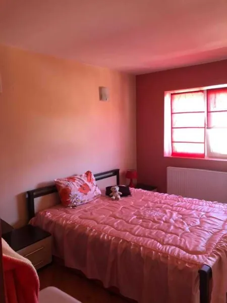 Vand apartament in orasul Beclean, suprafata de 70 mp - Imaginea 3