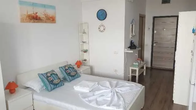 Meryloo Studio – garsoniera chirie regim hotelier Constanta, 190 lei/ noapte, la 2, 5 km de Mamaia - Imaginea 1