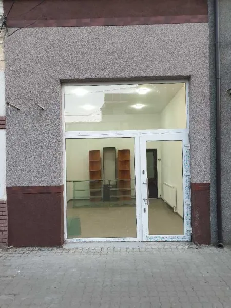 Inchiriez spatiu comercial - Imaginea 3