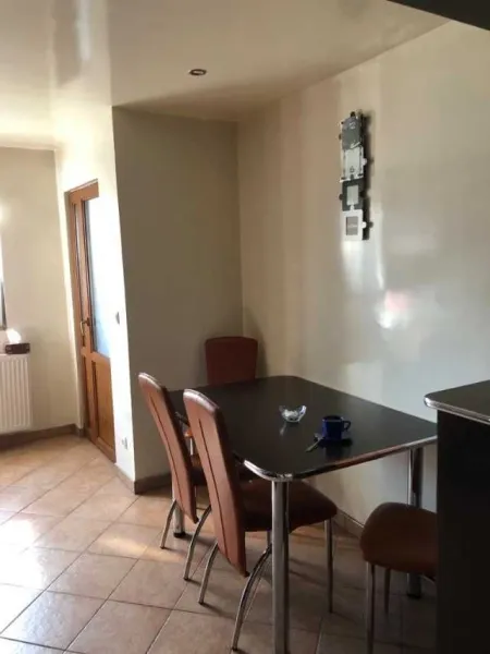 Vand apartament in orasul Beclean, suprafata de 70 mp - Imaginea 9