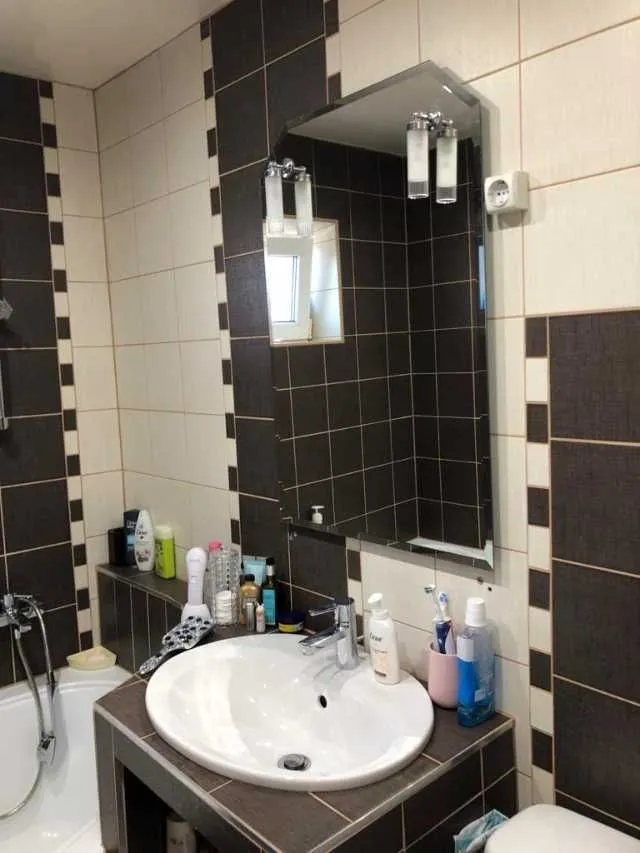 Vand apartament in orasul Beclean, suprafata de 70 mp - Imaginea 12