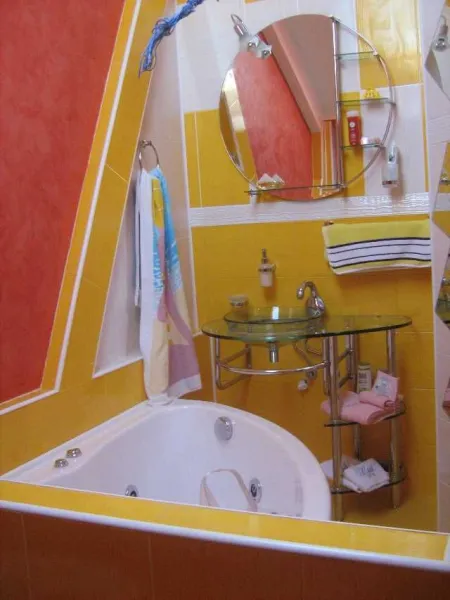Apartament cu o camera si mansarda in zona centrala - Imaginea 6