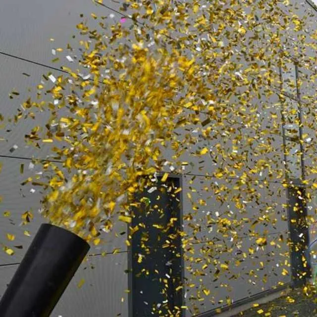 Fum greu , laser , masini de fum, tun confetti pentru evenimentul ta - Imaginea 3