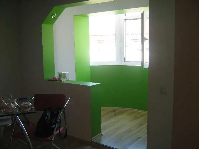 Apartament cu o camera si mansarda in zona centrala - Imaginea 8