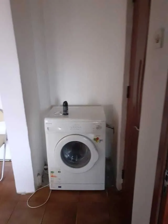 sector 5 str Aleia Ilmasului vindem ap 2 camere cf2 sd etaj 1/ 4 plata cash - Imaginea 4