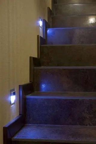 Lampa Tango lumina alba - iluminare ambientala holuri& trepte - Imaginea 1