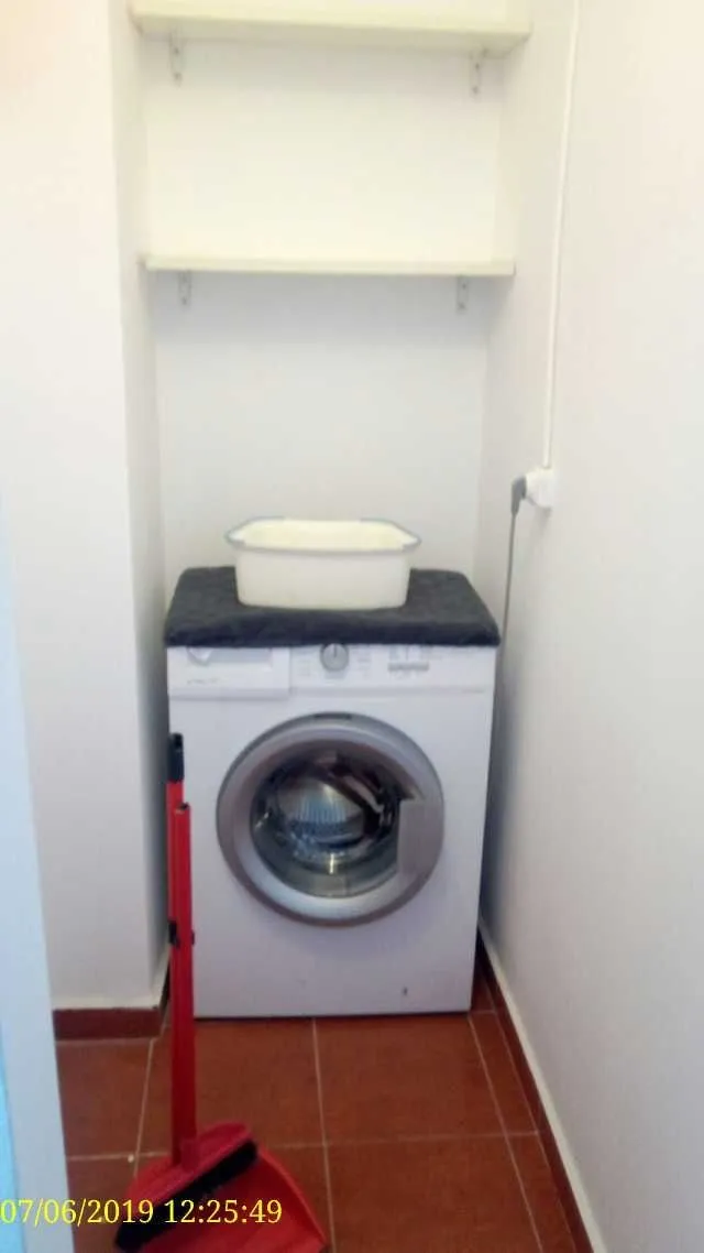 Vand apartament 2 camere - Imaginea 3