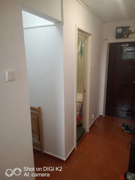 Vand apartament 2 camere - Imaginea 5