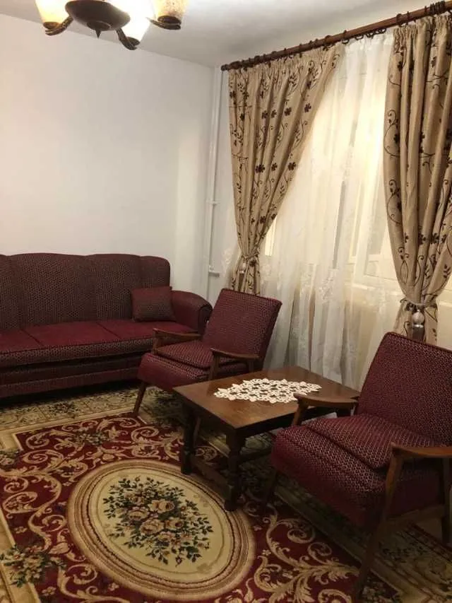 Propietar, inchiriez partament 3 camere in Tei. - Imaginea 6