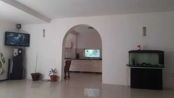 PARTICULAR, 150. 000 euro- VILA  individuala( NU DUPLEX) 5 CAMERE, curte 500mp - PRELUNGIREA GHENCEA - CARTIER LATIN - Imaginea 3