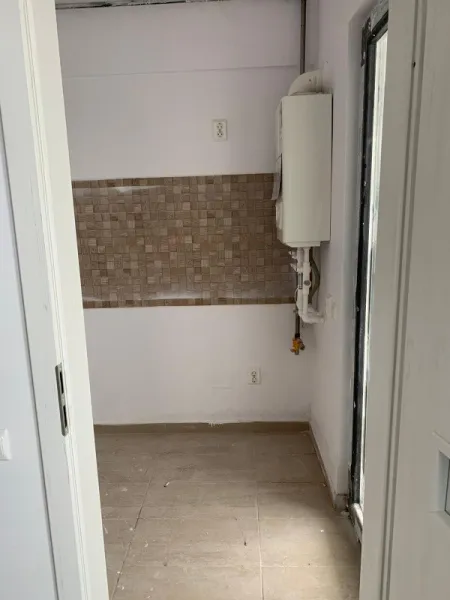 Proprietar  3 camere Militari Residence - 65mpu- 56800E - Imaginea 3