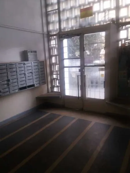 Gara de Nord vindem ap 2 camere 5/ 9 in Rate Avans 25000 eur Oferta - Imaginea 2