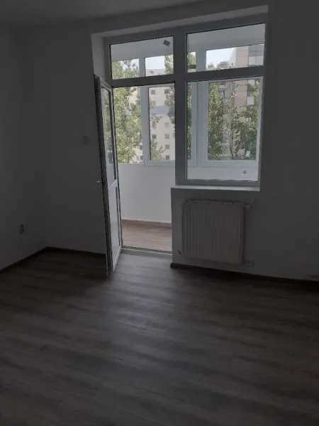 Gara de Nord vindem ap 2 camere 5/ 9 in Rate Avans 25000 eur Oferta - Imaginea 5