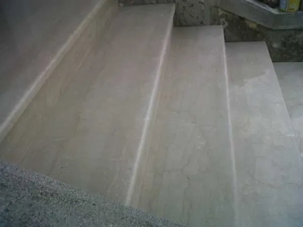 trepte marmura interior sibiu - Imaginea 1