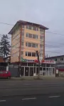 Vand  o CLINICA/ / Cladire de Birouri+ Spatiu Comercial * * * 498. 000euro NET - Miniatura 1