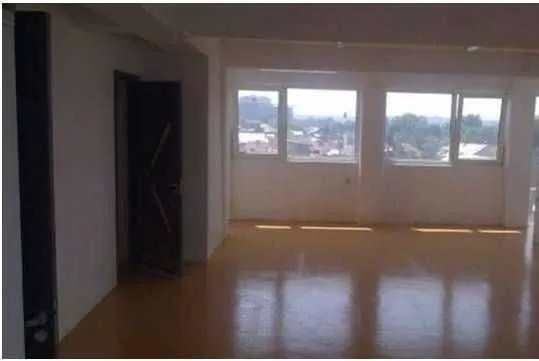 Vand  o CLINICA/ / Cladire de Birouri+ Spatiu Comercial * * * 498. 000euro NET - Imaginea 2
