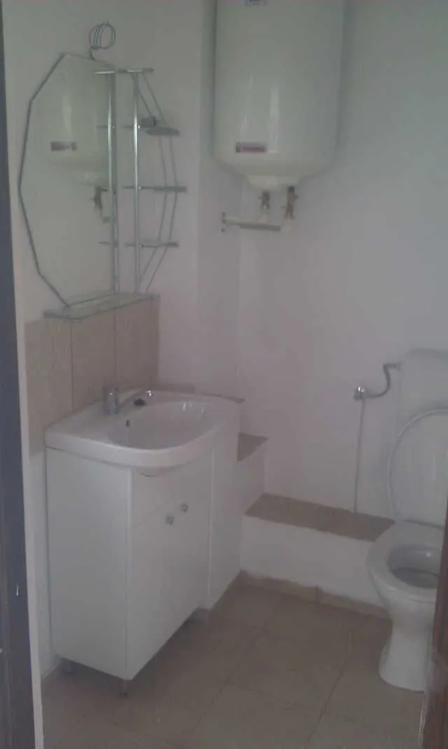 Vand  o CLINICA/ / Cladire de Birouri+ Spatiu Comercial * * * 498. 000euro NET - Imaginea 3