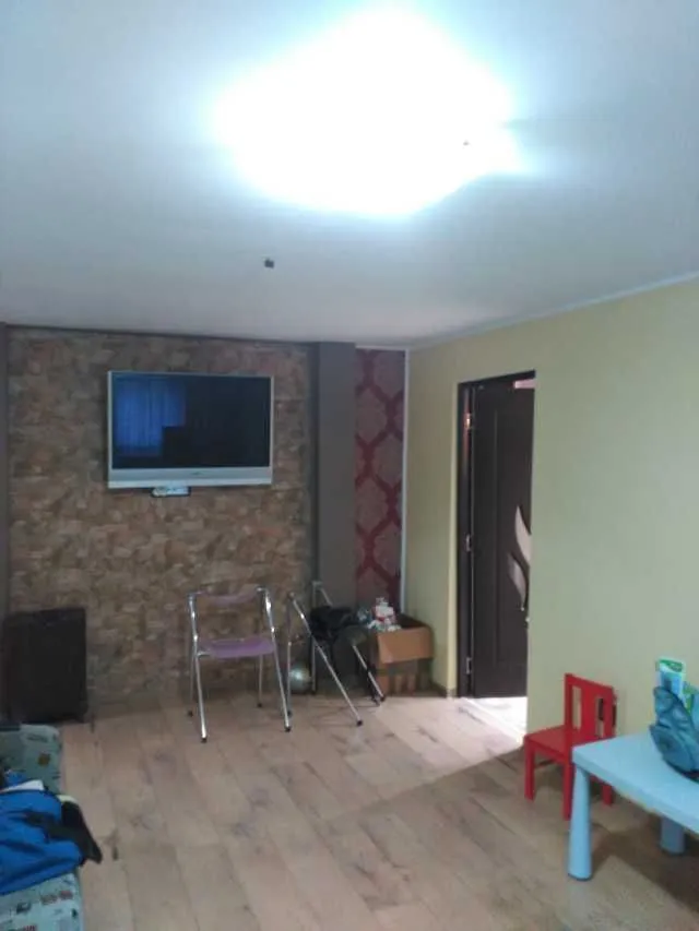 Vand apartament 3 cam, reforma totala ,  incalzire pardoseala , beci - Imaginea 4
