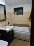 Vand apartament 3 cam, reforma totala ,  incalzire pardoseala , beci - Miniatura 9