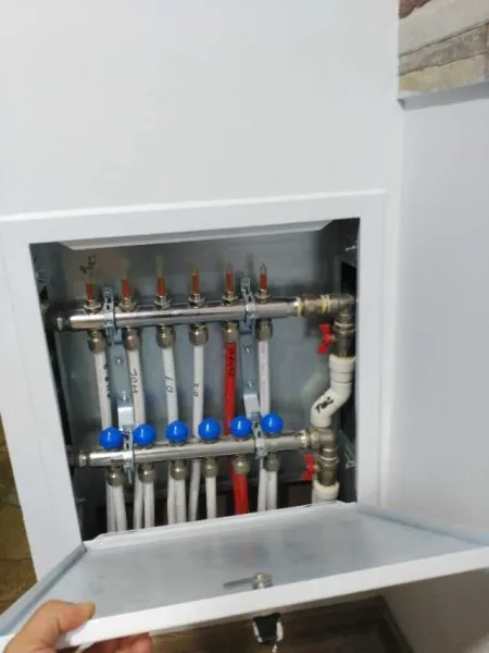 Vand apartament 3 cam, reforma totala ,  incalzire pardoseala , beci - Imaginea 10