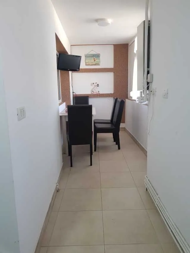 Vand apartament in Gaesti, zona zero, decomandat, 75 mp - Imaginea 6