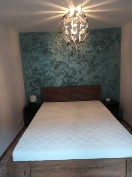 Vand casa renovata, utilata, mobilata - Imaginea 4