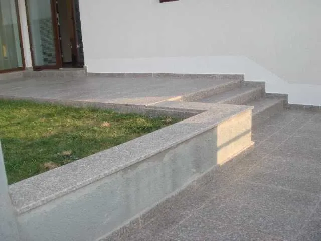 trepte granit fiamat medias - Imaginea 1