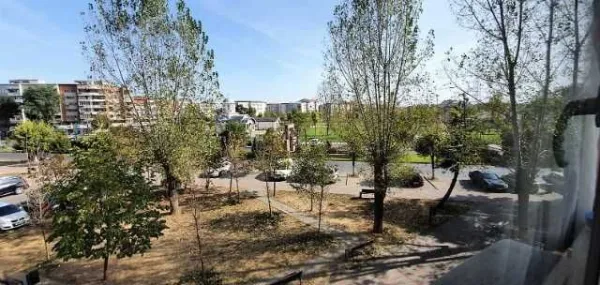 Vand apartament 2 camere, 76mp, decomandat - Imaginea 9