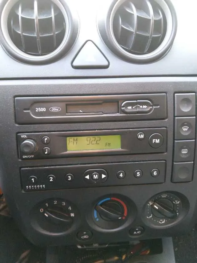 Vand Ford Fiesta, 1. 25 cmc, EURO 4 - Imaginea 5