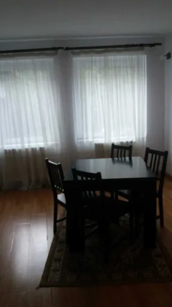 regim holelier in casa cu curte - Imaginea 1