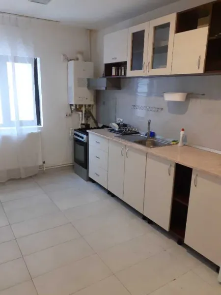 Bragadiru ilfov vindem Vila 4 camere p+ e supt 240 mp la cheie - Imaginea 5