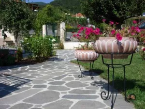 ardezie curte sibiu
