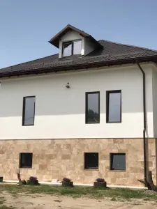 travertin placaj exterior Sibiu