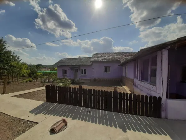 Casa de vanzare frumoasa - Imaginea 3
