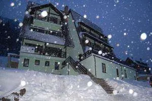 Vand pensiune turistica in BRAN - Imaginea 2